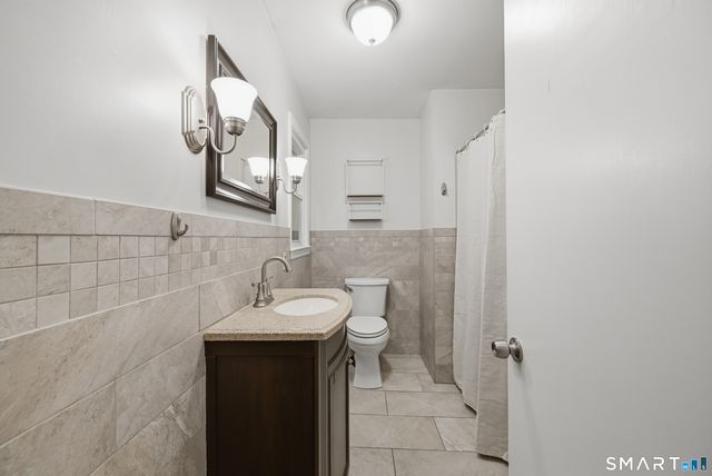 11 Wicks Manor Drive, Danbury, CT 06810