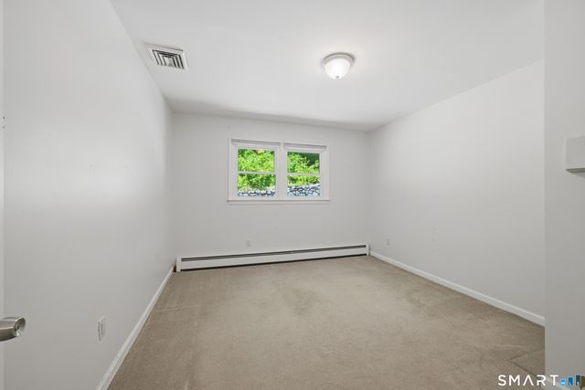 11 Wicks Manor Drive, Danbury, CT 06810