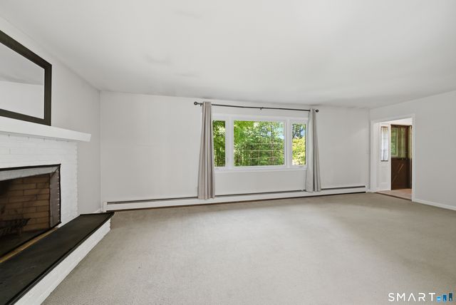 11 Wicks Manor Drive, Danbury, CT 06810