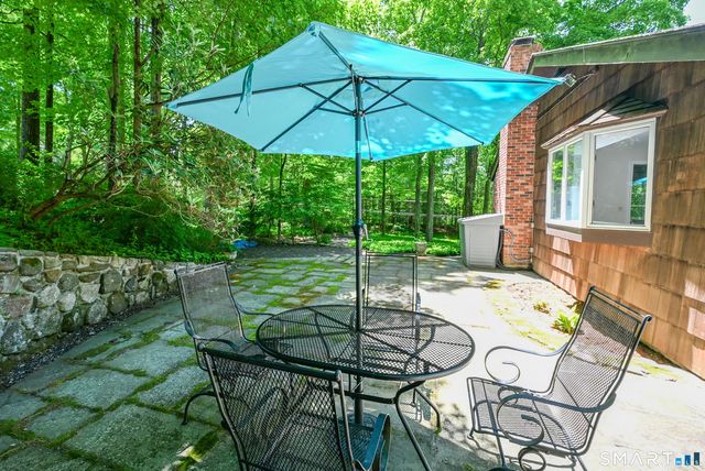 11 Wicks Manor Drive, Danbury, CT 06810