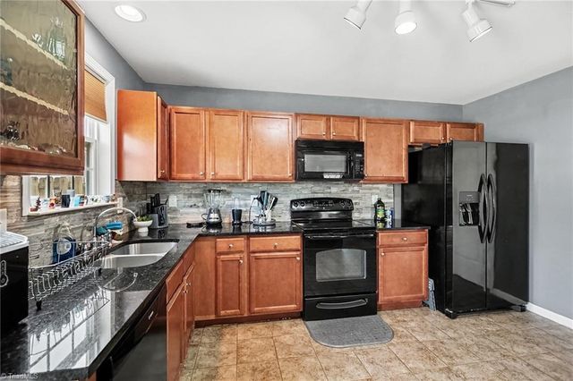 635 Popes Creek Road, Kernersville, NC 27284