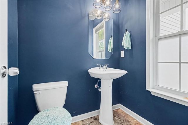 635 Popes Creek Road, Kernersville, NC 27284