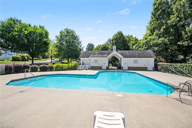 635 Popes Creek Road, Kernersville, NC 27284