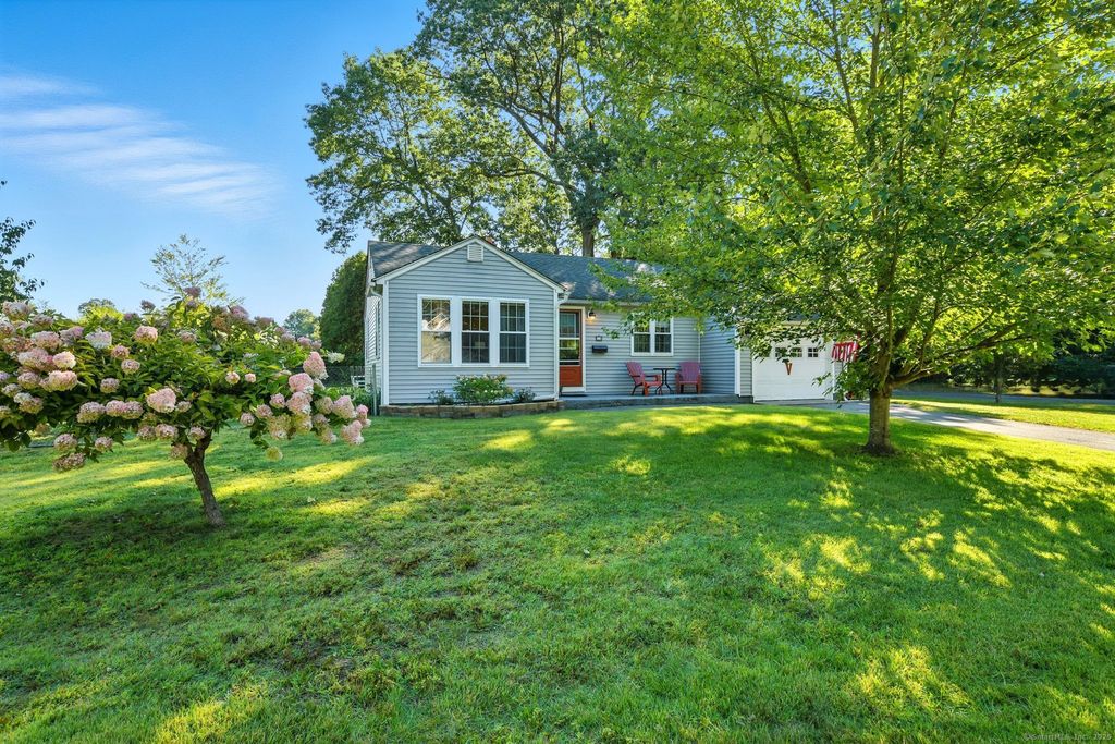 14 Avon Street, Enfield, CT 06082