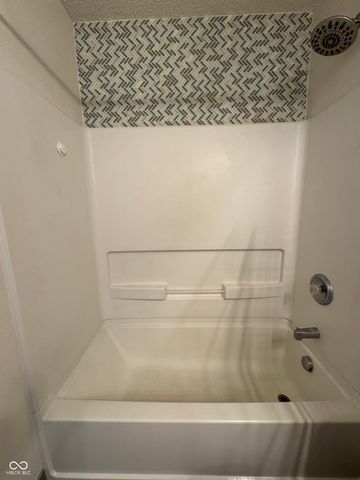 9543 W Campfire Drive, Pendleton, IN 46064