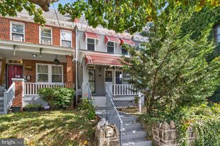 2731 4TH ST NE, Washington, DC 20002