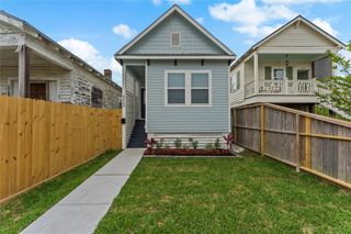 3513 Ursuline Street, Galveston, TX 77550