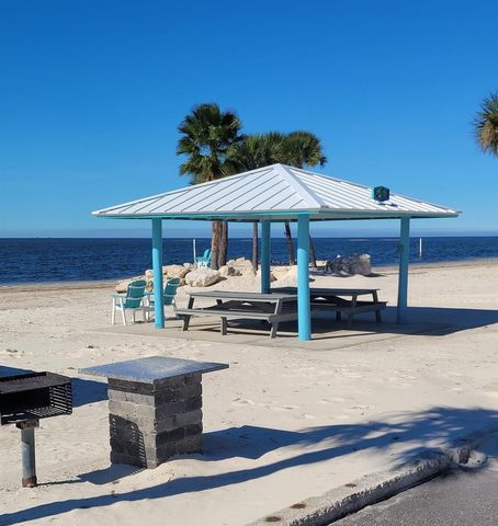 6206 BAYSIDE DRIVE, New Port Richey, FL 34652