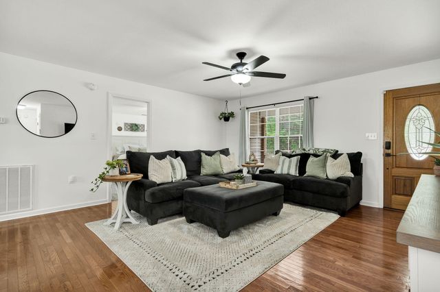 3305 Ridgeway Drive NW, Cleveland, TN 37312