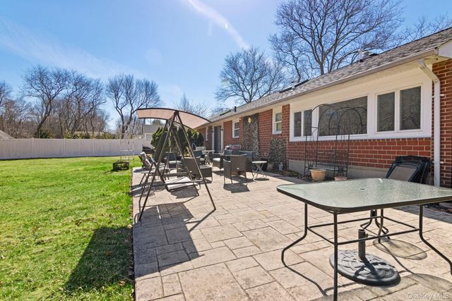 43 Harrison Avenue, Hauppauge, NY 11788