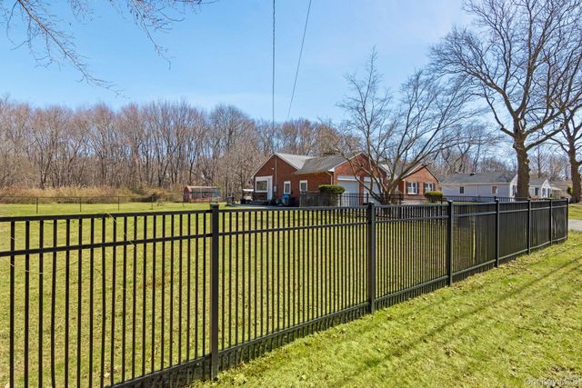 43 Harrison Avenue, Hauppauge, NY 11788
