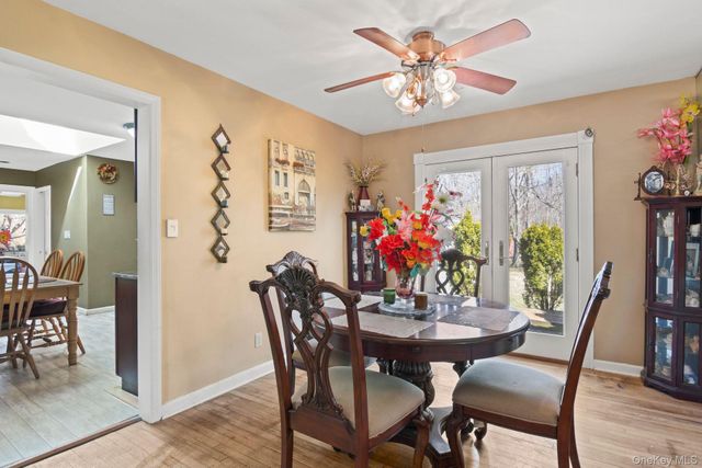 43 Harrison Avenue, Hauppauge, NY 11788