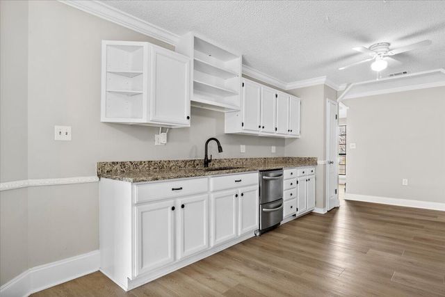 2185 Calle De Castelar, Navarre, FL 32566