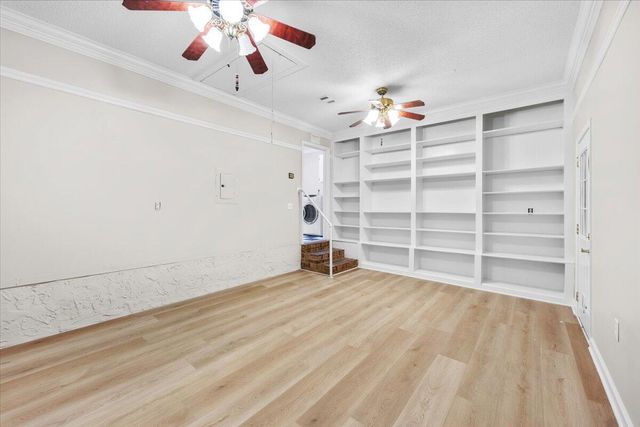 2185 Calle De Castelar, Navarre, FL 32566