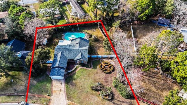 2185 Calle De Castelar, Navarre, FL 32566