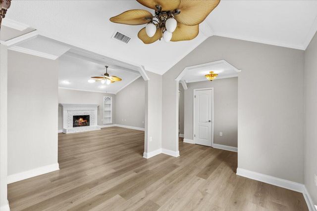 2185 Calle De Castelar, Navarre, FL 32566
