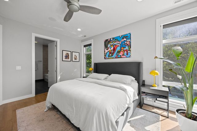2301 W Wolfram Street 2, Chicago, IL 60618
