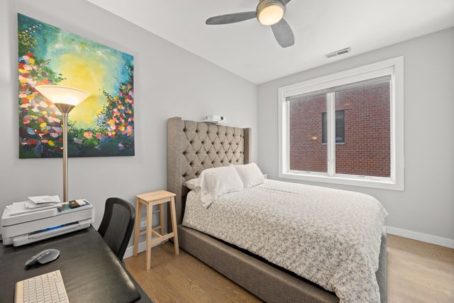 2301 W Wolfram Street 2, Chicago, IL 60618