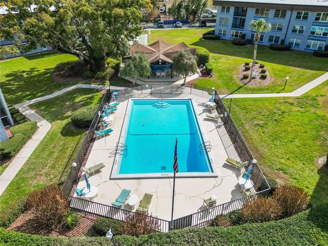 333 LAKE HOWARD DRIVE NW 313A, Winter Haven, FL 33880