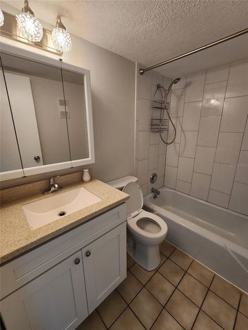 333 LAKE HOWARD DRIVE NW 313A, Winter Haven, FL 33880