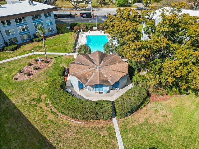 333 LAKE HOWARD DRIVE NW 313A, Winter Haven, FL 33880