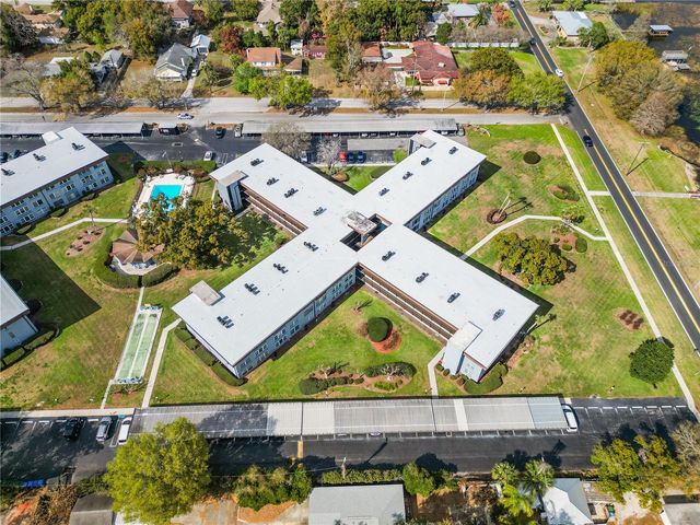 333 LAKE HOWARD DRIVE NW 313A, Winter Haven, FL 33880