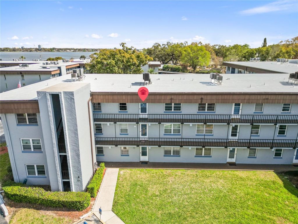 333 LAKE HOWARD DRIVE NW 313A, Winter Haven, FL 33880