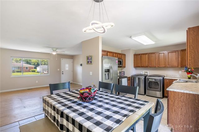 445 E 4th Street, Franklin, OH 45005
