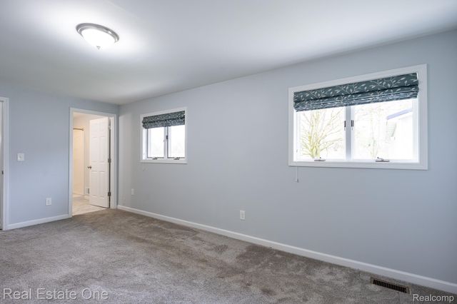 735 Columbiaville Road, Deerfield Township, MI 48421