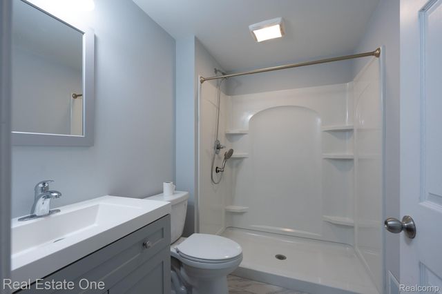 735 Columbiaville Road, Deerfield Township, MI 48421