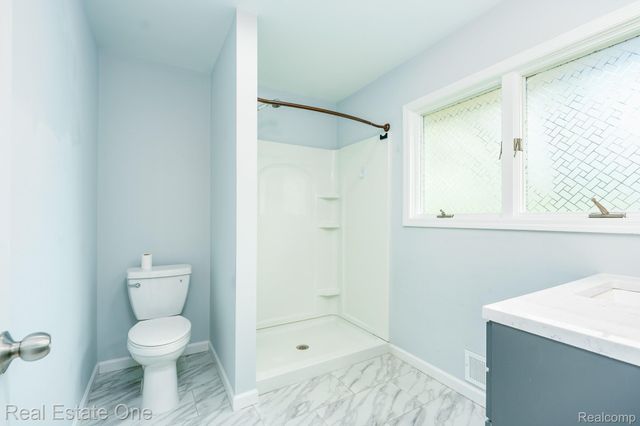735 Columbiaville Road, Deerfield Township, MI 48421