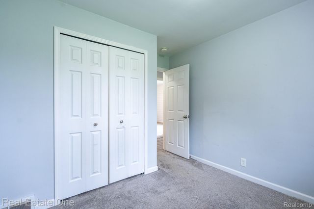 735 Columbiaville Road, Deerfield Township, MI 48421