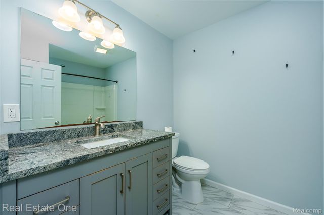 735 Columbiaville Road, Deerfield Township, MI 48421