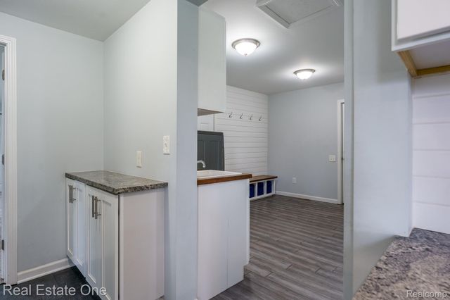 735 Columbiaville Road, Deerfield Township, MI 48421
