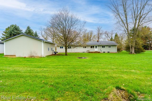 735 Columbiaville Road, Deerfield Township, MI 48421