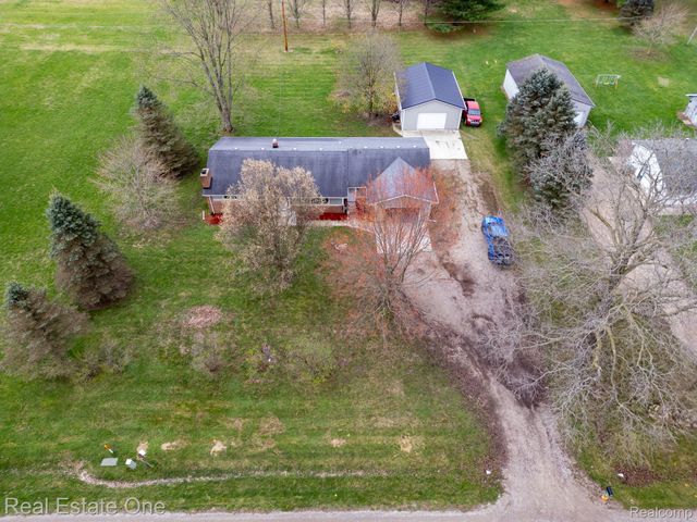 735 Columbiaville Road, Deerfield Township, MI 48421