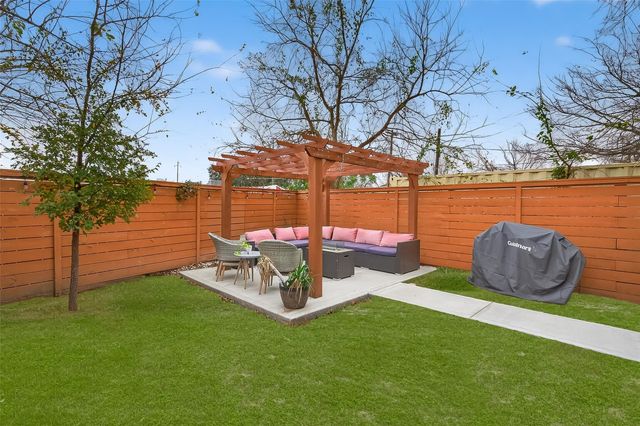 5417 Texas Street A, Houston, TX 77011