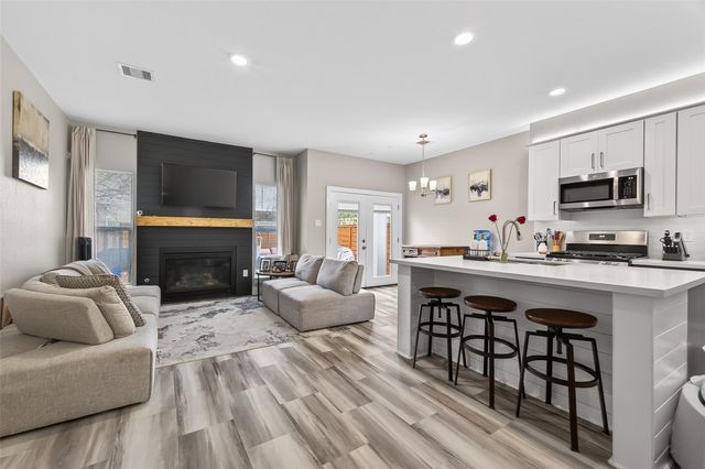 5417 Texas Street A, Houston, TX 77011