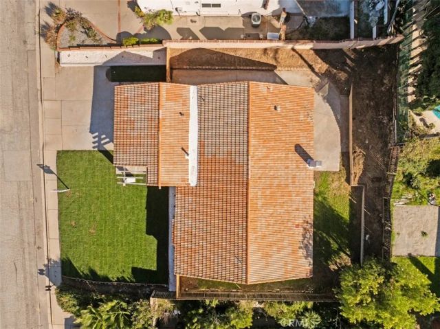 2905 Overland Court, Highland, CA 92346