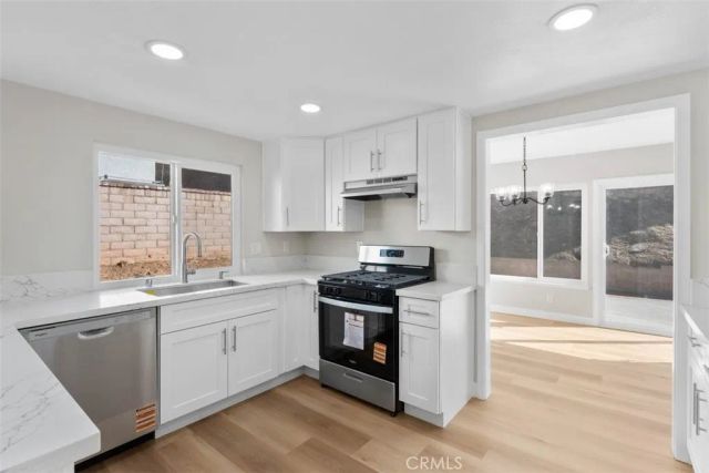 2905 Overland Court, Highland, CA 92346
