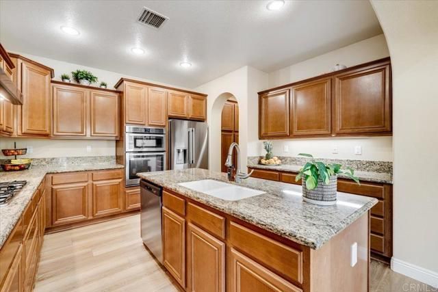 32125 Granite Drive, Temecula, CA 92592