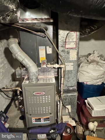 201 MACE AVE, Essex, MD 21221