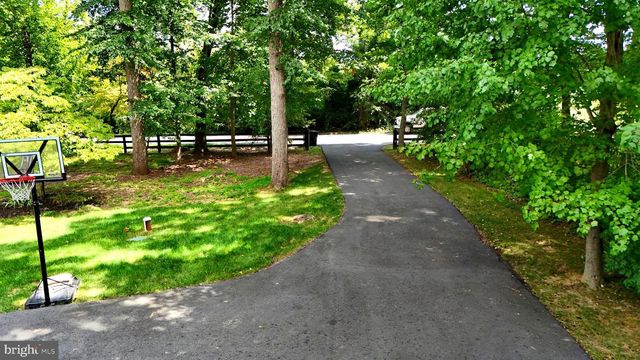 16921 PURCELLVILLE RD, Purcellville, VA 20132