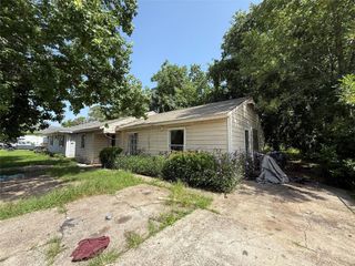 707 E 40th 1/2 Street, Houston, TX 77022