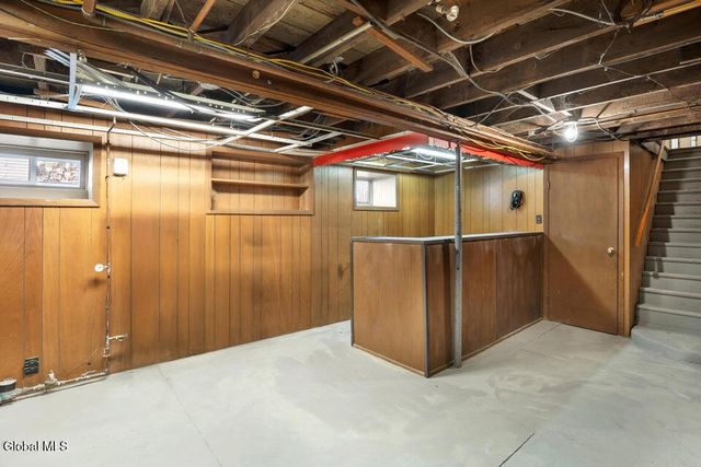 17 Avenue A, Schaghticoke, NY 12182