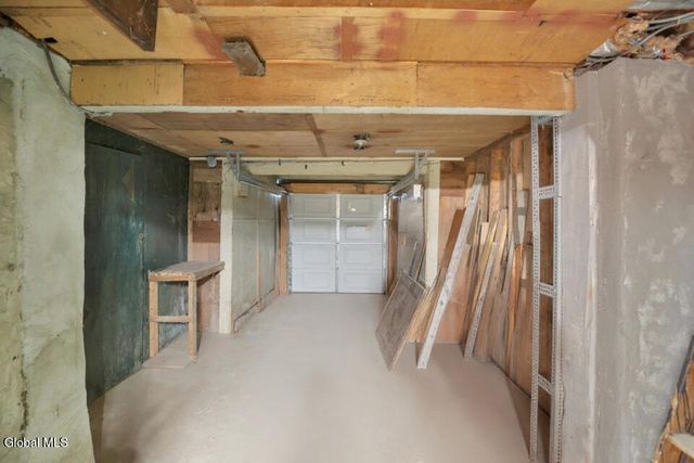 17 Avenue A, Schaghticoke, NY 12182