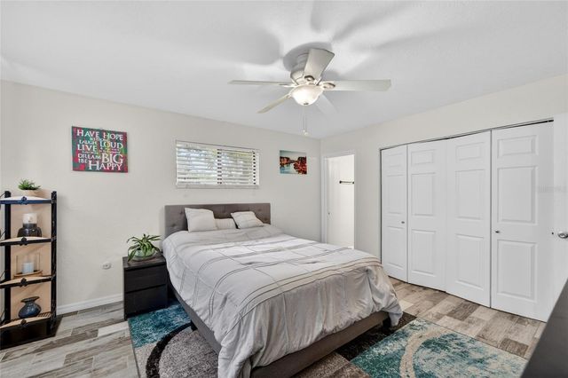 2842 61ST LANE N, St Petersburg, FL 33710