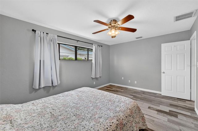 2842 61ST LANE N, St Petersburg, FL 33710