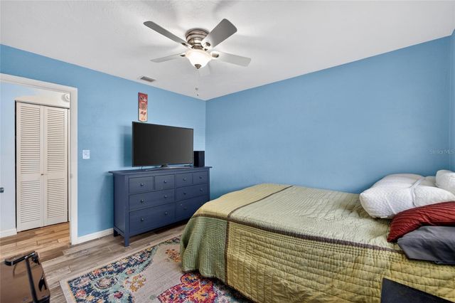 2842 61ST LANE N, St Petersburg, FL 33710