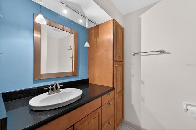 2842 61ST LANE N, St Petersburg, FL 33710